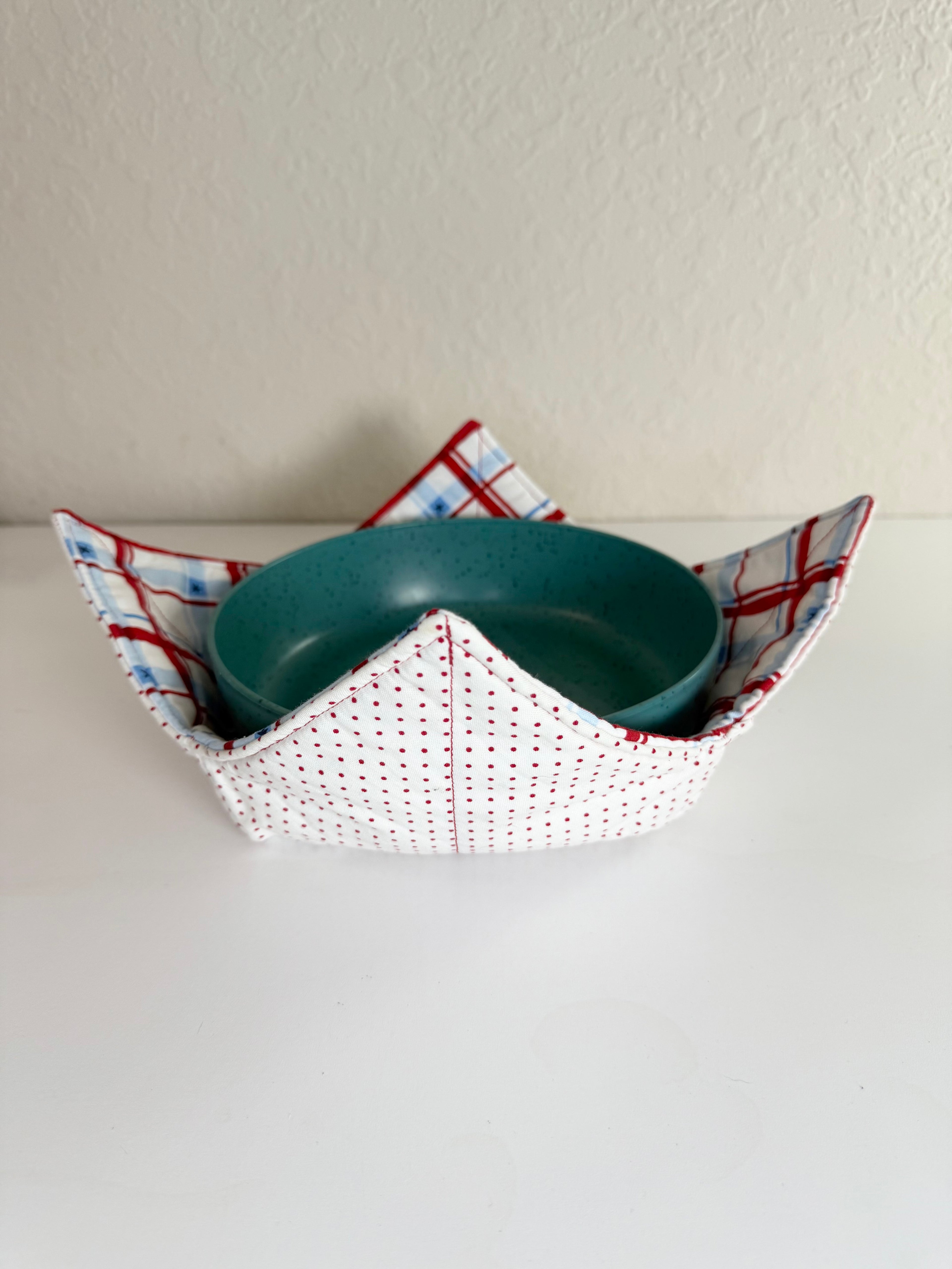Red, White, and Blue Checkered Pattern - Bowl Cozies
